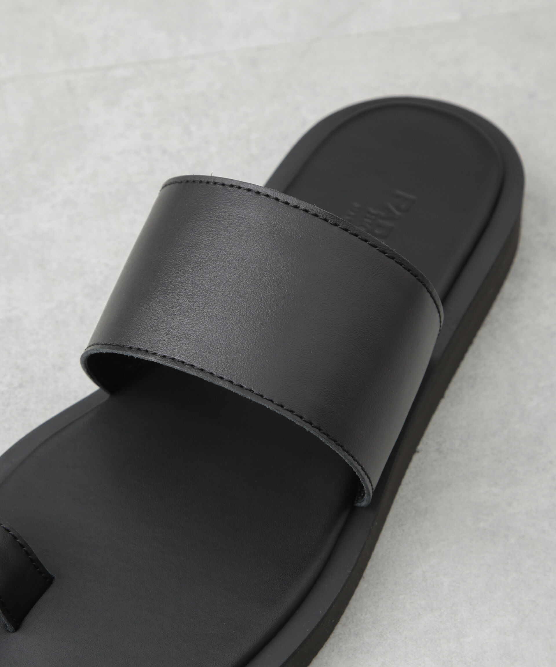 nano･universe「PADRONE THE STANDARD LINE/別注 THONG SANDAL / 指ぬきレザーサンダル」|サンダル|