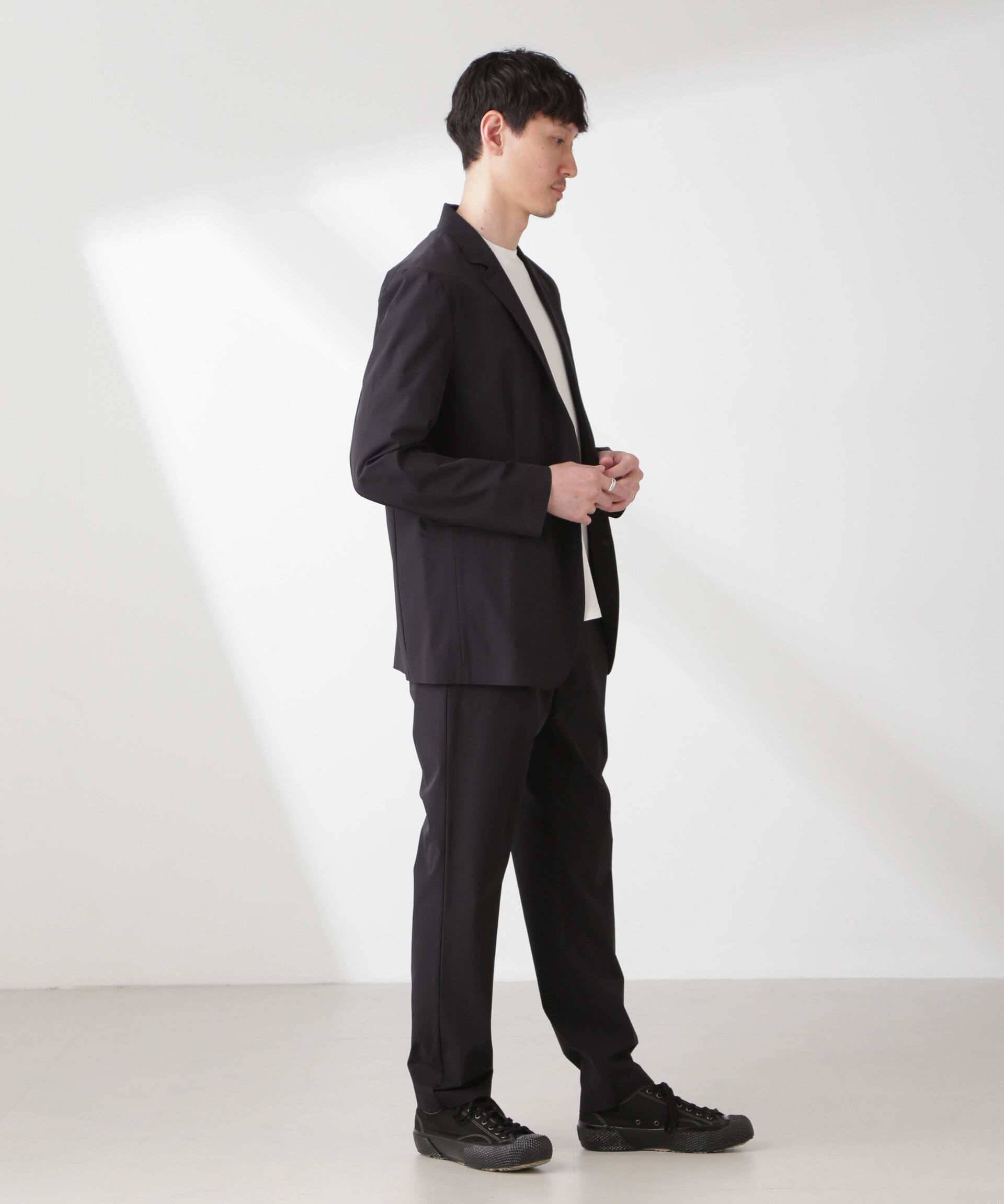 nano･universe「｢EVERLAST｣ テクニカルナイロンパンツ（セットアップ可）」|チノ|