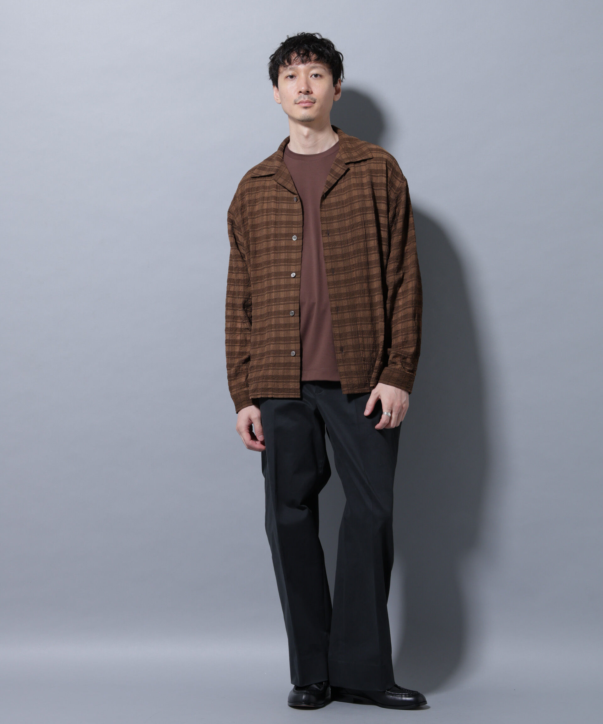 nano･universe「ピーチサテン ストレートフィット トラウザーズ」|チノ|