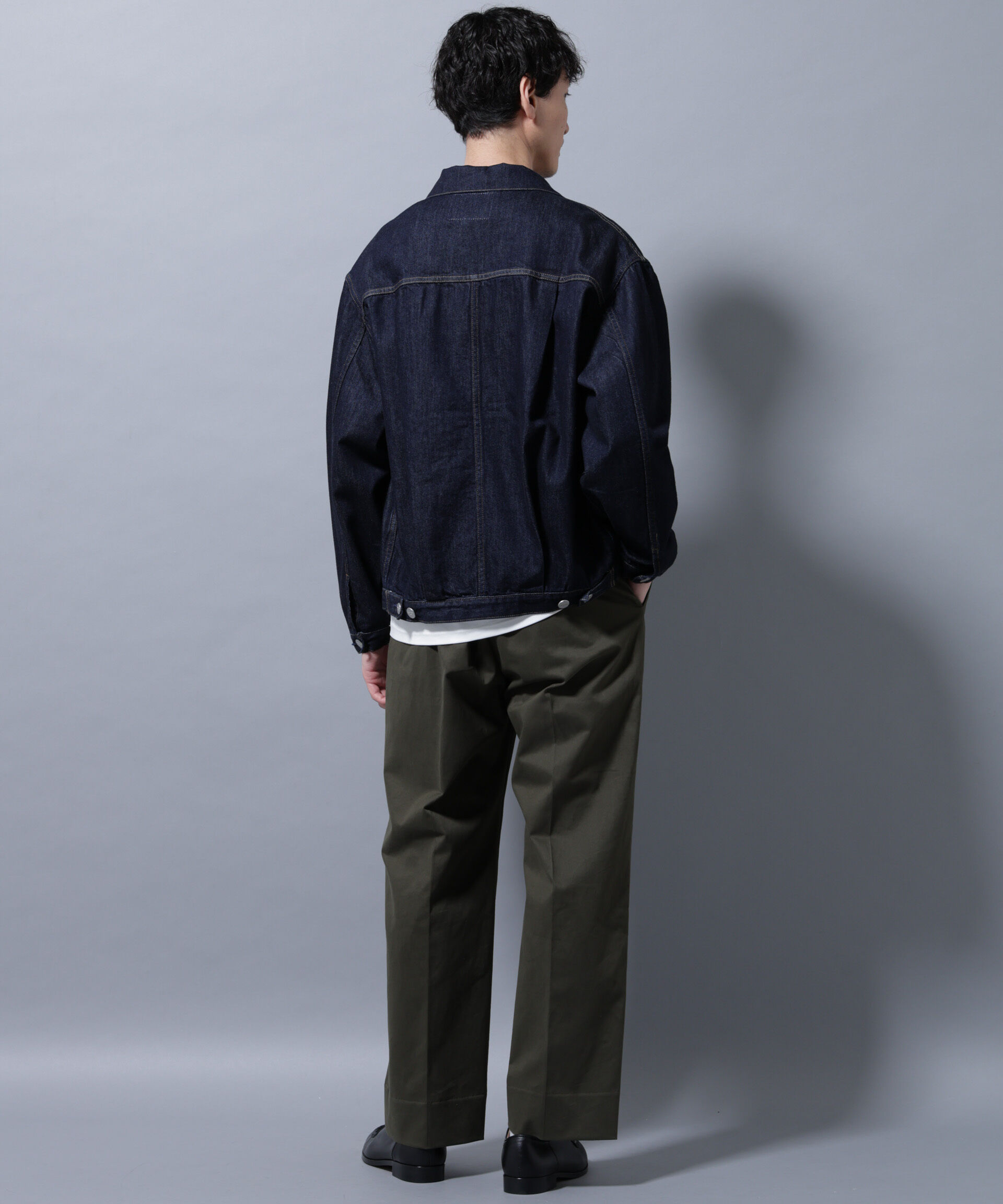 nano･universe「ピーチサテン ストレートフィット トラウザーズ」|チノ|