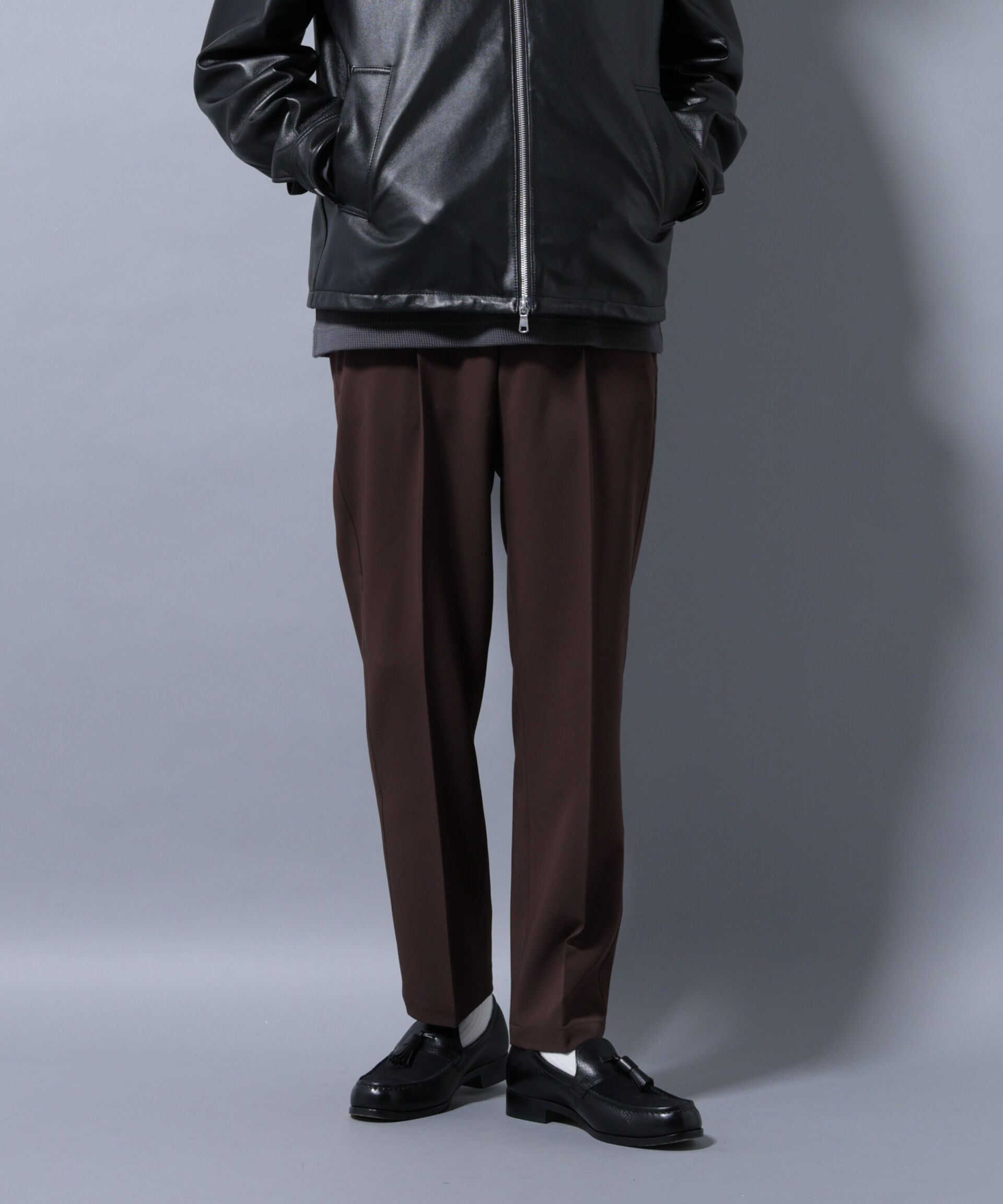 nano･universe「ALWAYS EASY ワンタックスラックス」|チノ|D.ブラウン2