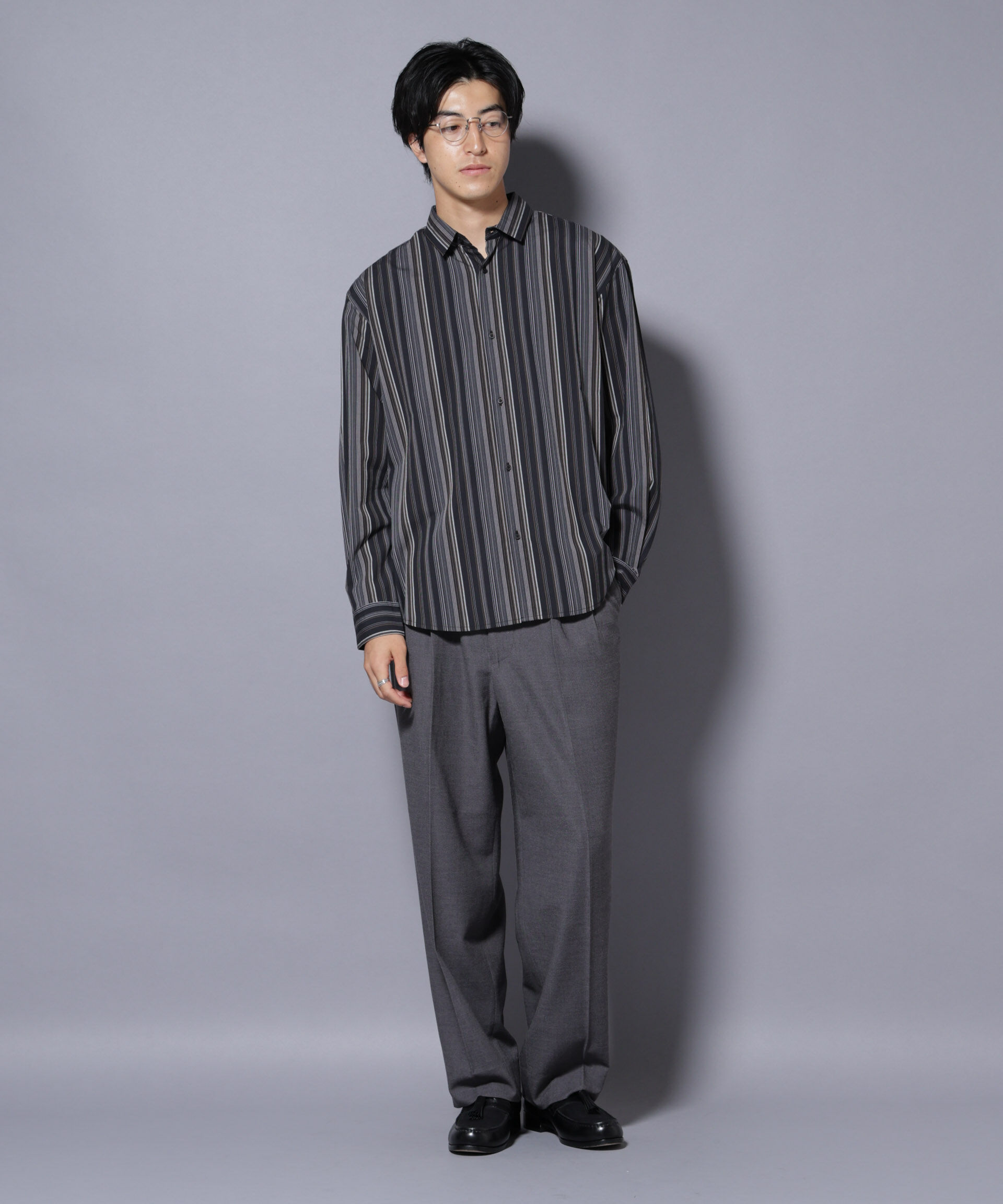 nano･universe「2タックテーパードスラックス」|チノ|