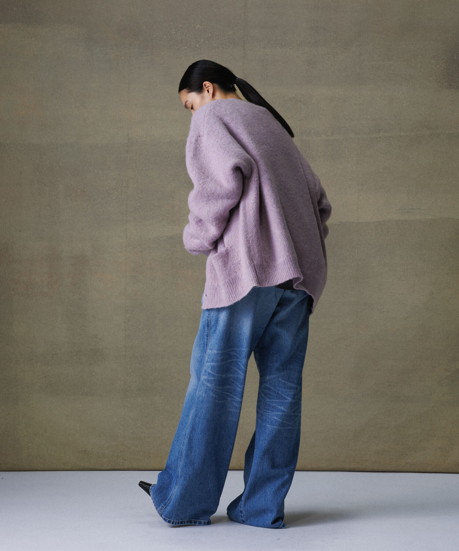 ADAM ET ROPE'「【定番】モヘアミックス オーバーサイズ クルーネックカーディガン / ユニセックス」|カーディガン|