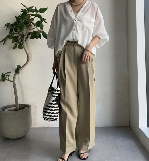  「【新色追加】GOLDボタンVVシャツ」|シャツ・ブラウス|