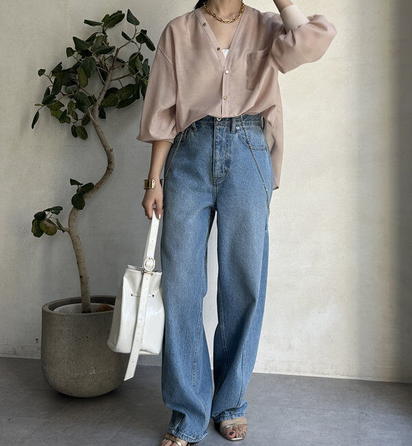  「【新色追加】GOLDボタンVVシャツ」|シャツ・ブラウス|