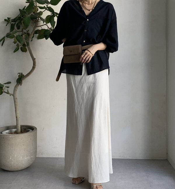  「【新色追加】GOLDボタンVVシャツ」|シャツ・ブラウス|