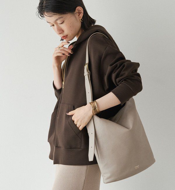  「レザーショルダーバッグ」|ショルダー・メッセンジャー|グレージュ