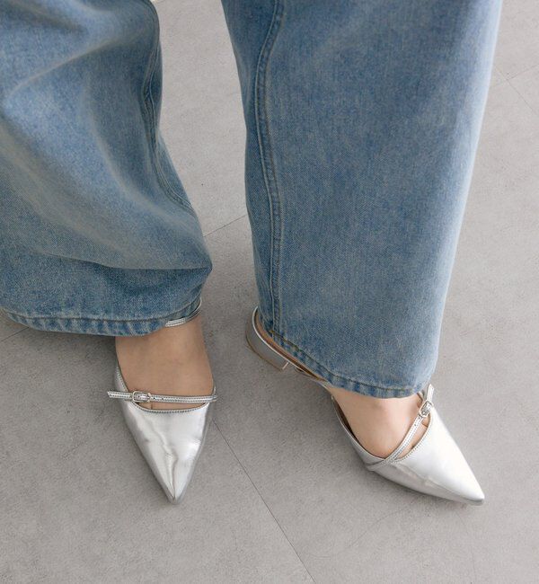  「ポインテッドトゥストラップパンプス」|パンプス|