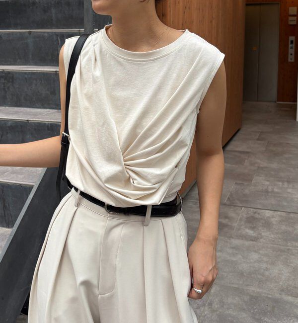  「【高見え素材/ウエスト周りカバー】ツイストドレープTシャツ」|Tシャツ・カットソー|