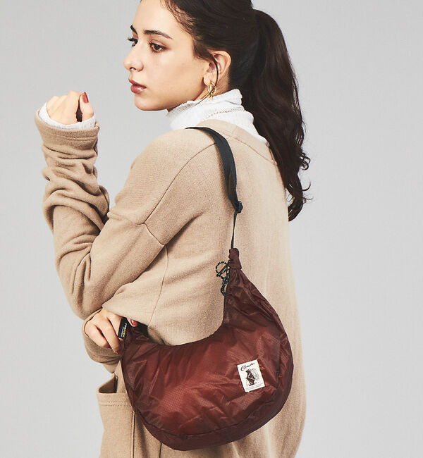 ABAHOUSE「【COBMASTER/コブマスター 】BANANA SHOULDER / バナナ」|ショルダー・メッセンジャー|ブラウン