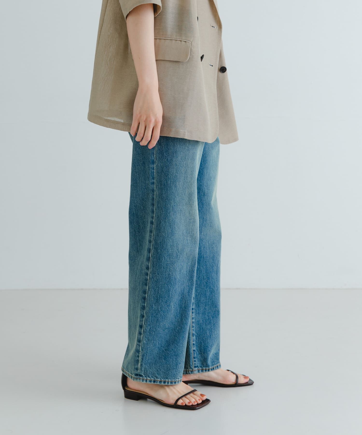 URBAN RESEARCH「『4サイズ展開』new basic　ストレートフィットデニムパンツ」|デニム|