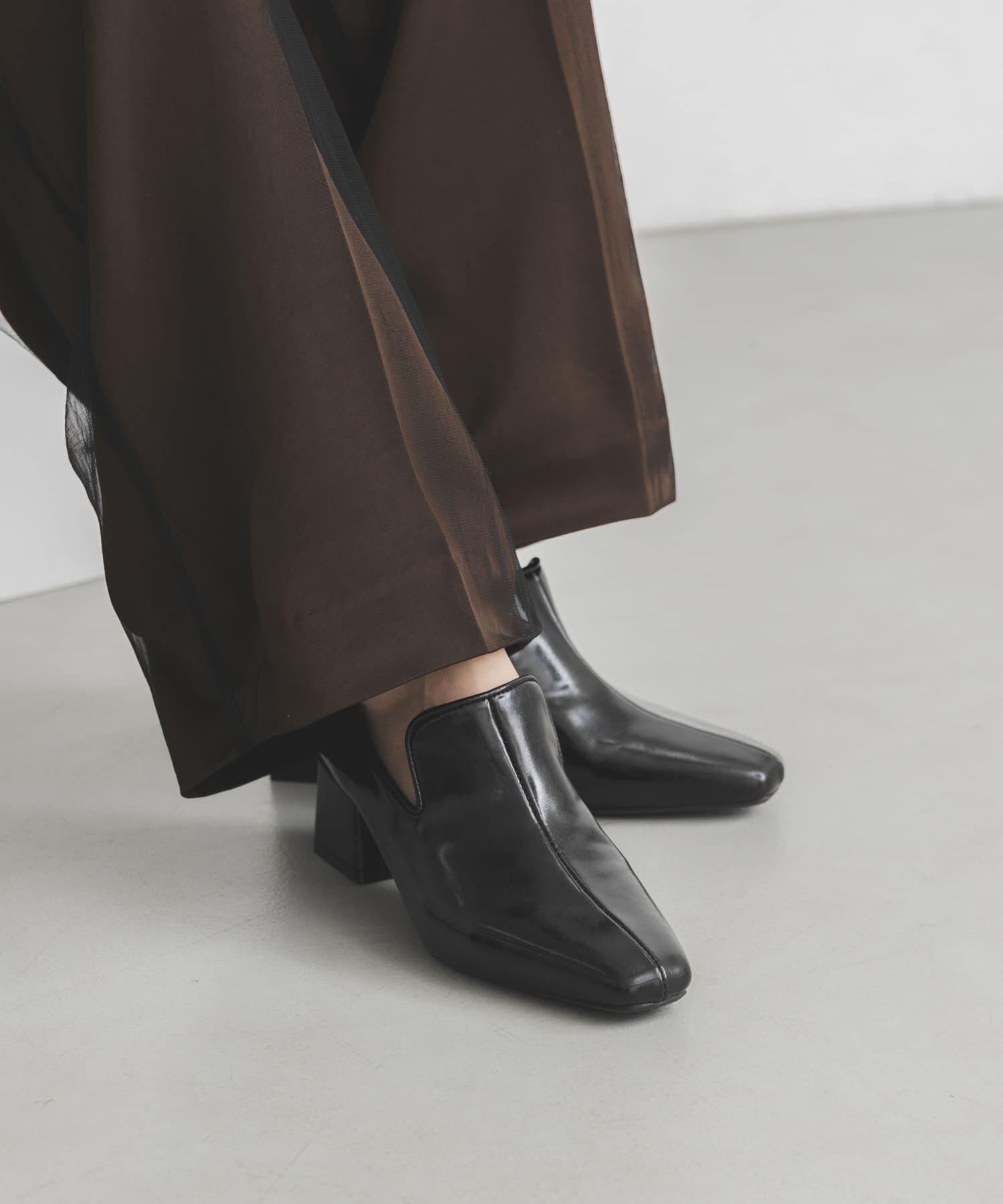  「セミスクエアトゥパンプス」|パンプス|