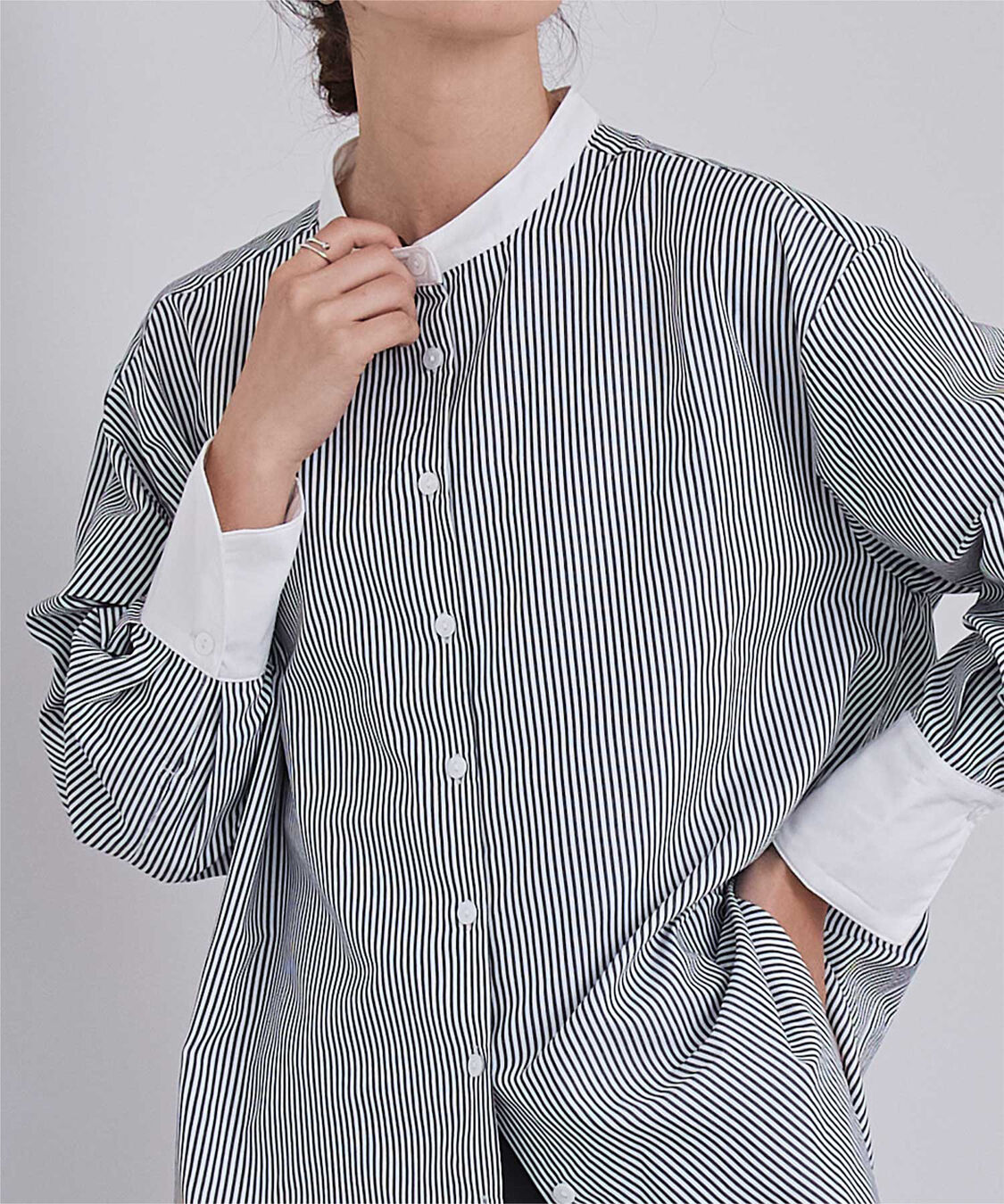 ur's「釦バックスリットチュニックシャツ」|シャツ・ブラウス|