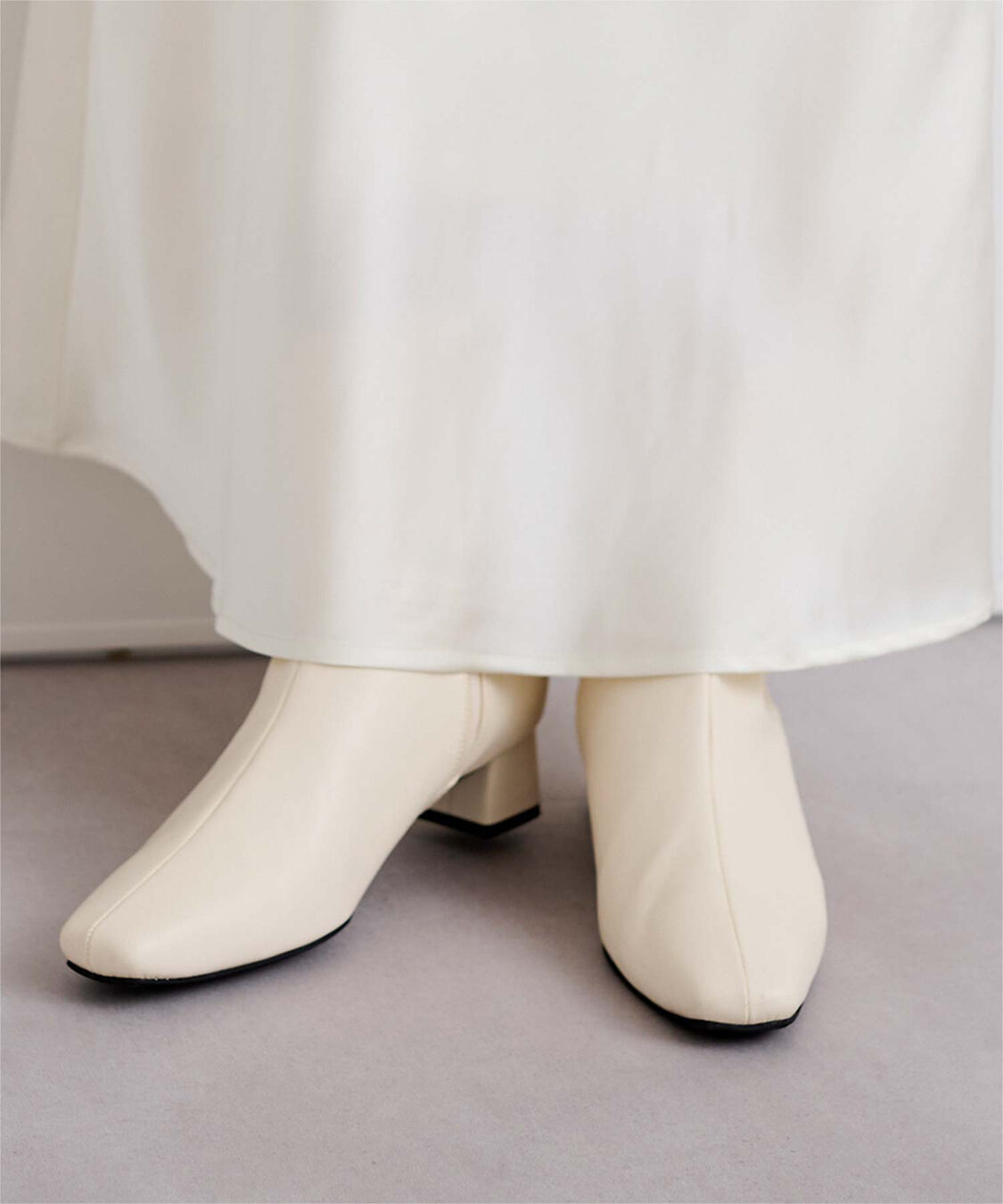 ur's「4.5cmスクエアトゥブーツ」|ショートブーツ|