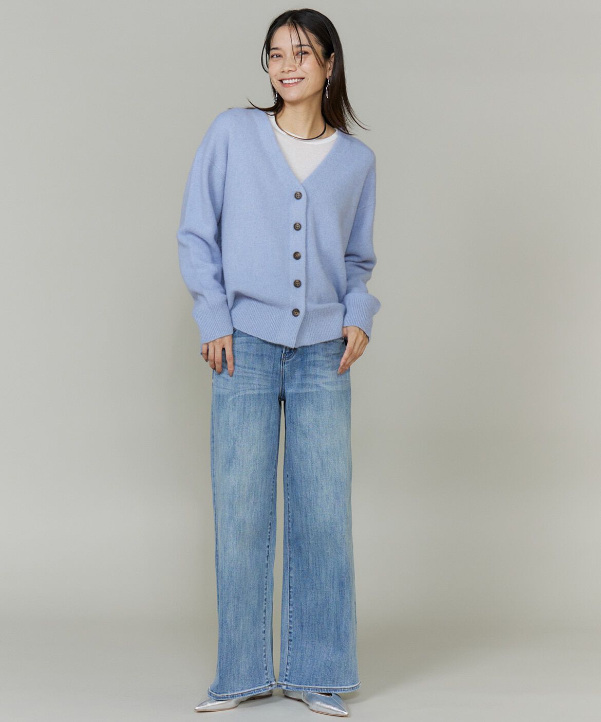 INED「チャイニーズラクーンVネックカーディガン」|カーディガン|