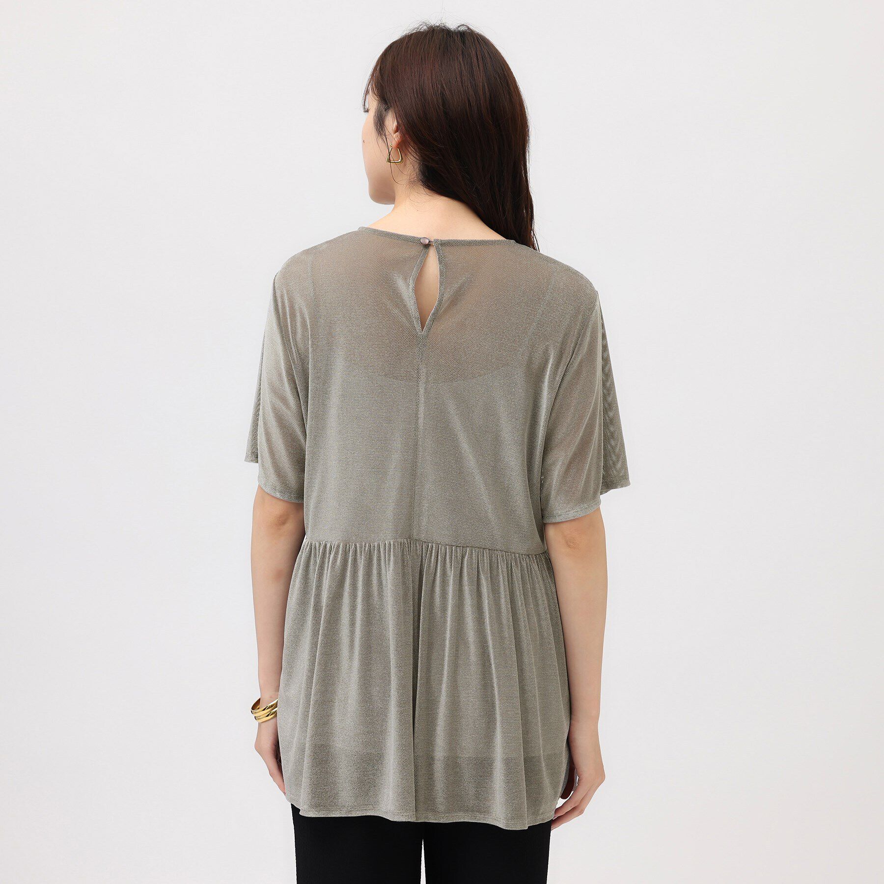 UNTITLED「【透け感/キャミ付】シアーベロア ペプラムブラウス」|シャツ・ブラウス|