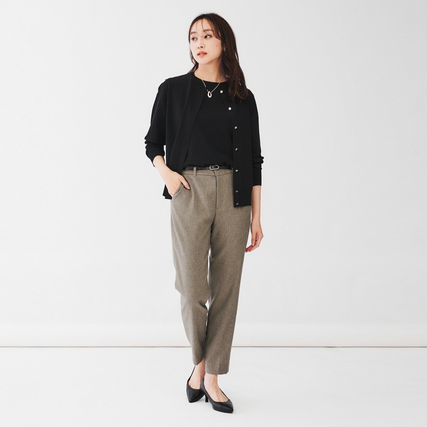 UNTITLED「【通勤スーツ／入卒/セレモニー】ウーステッドカルゼ テーパードパンツ」|その他|