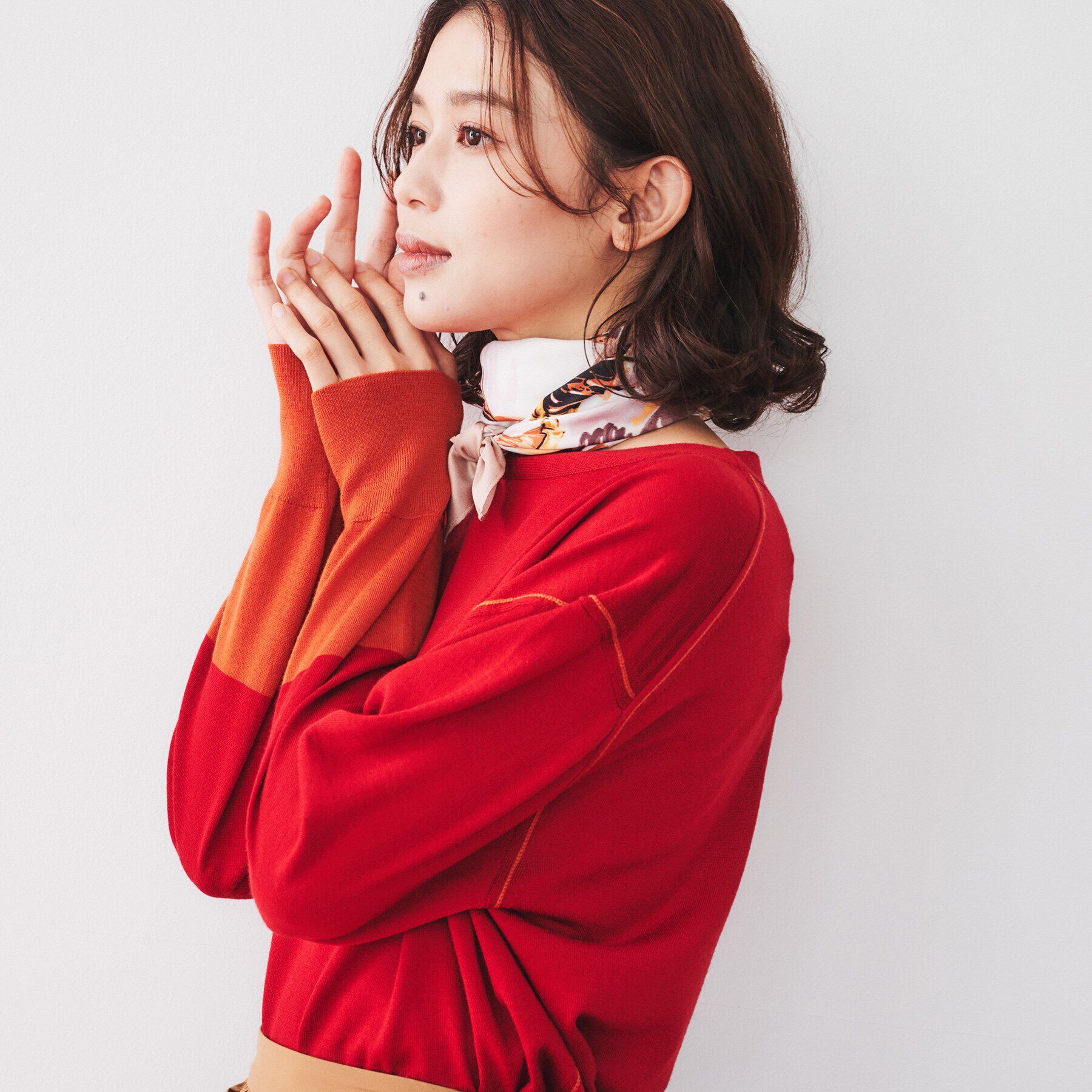 UNTITLED「【袖口カラーがアクセントに！】クルーネック ハイゲージニット」|ニット・セーター|