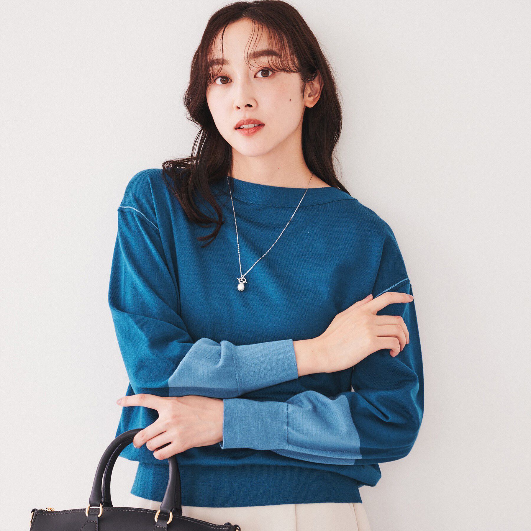 UNTITLED「【袖口カラーがアクセントに！】クルーネック ハイゲージニット」|ニット・セーター|