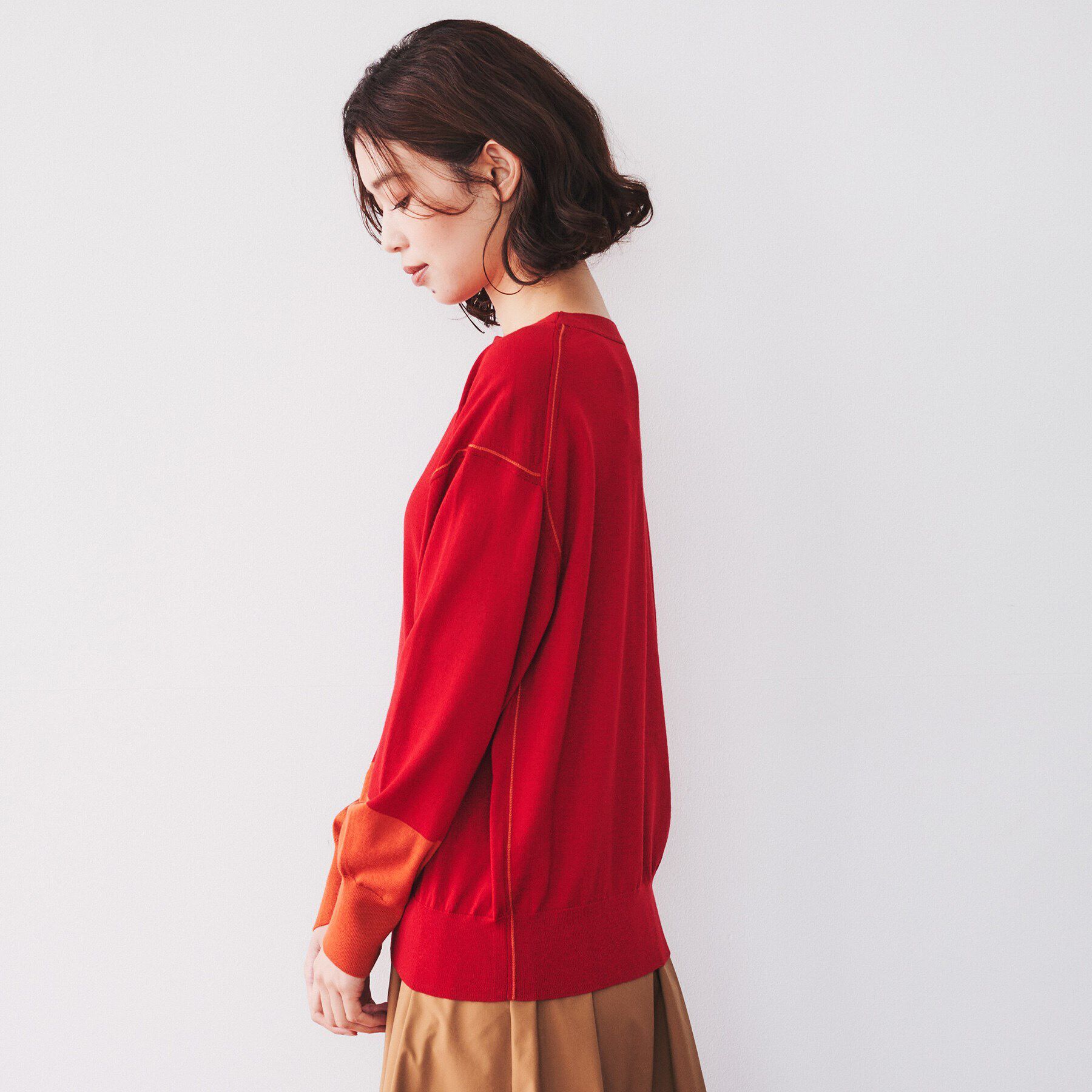 UNTITLED「【袖口カラーがアクセントに！】クルーネック ハイゲージニット」|ニット・セーター|