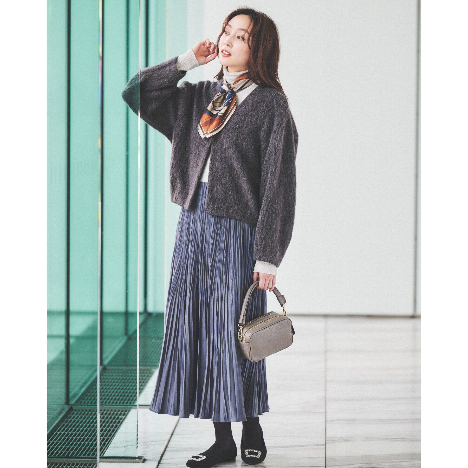 UNTITLED「【洗える/ウエストゴム】スエード風ランダムプリーツスカート」|スカート|