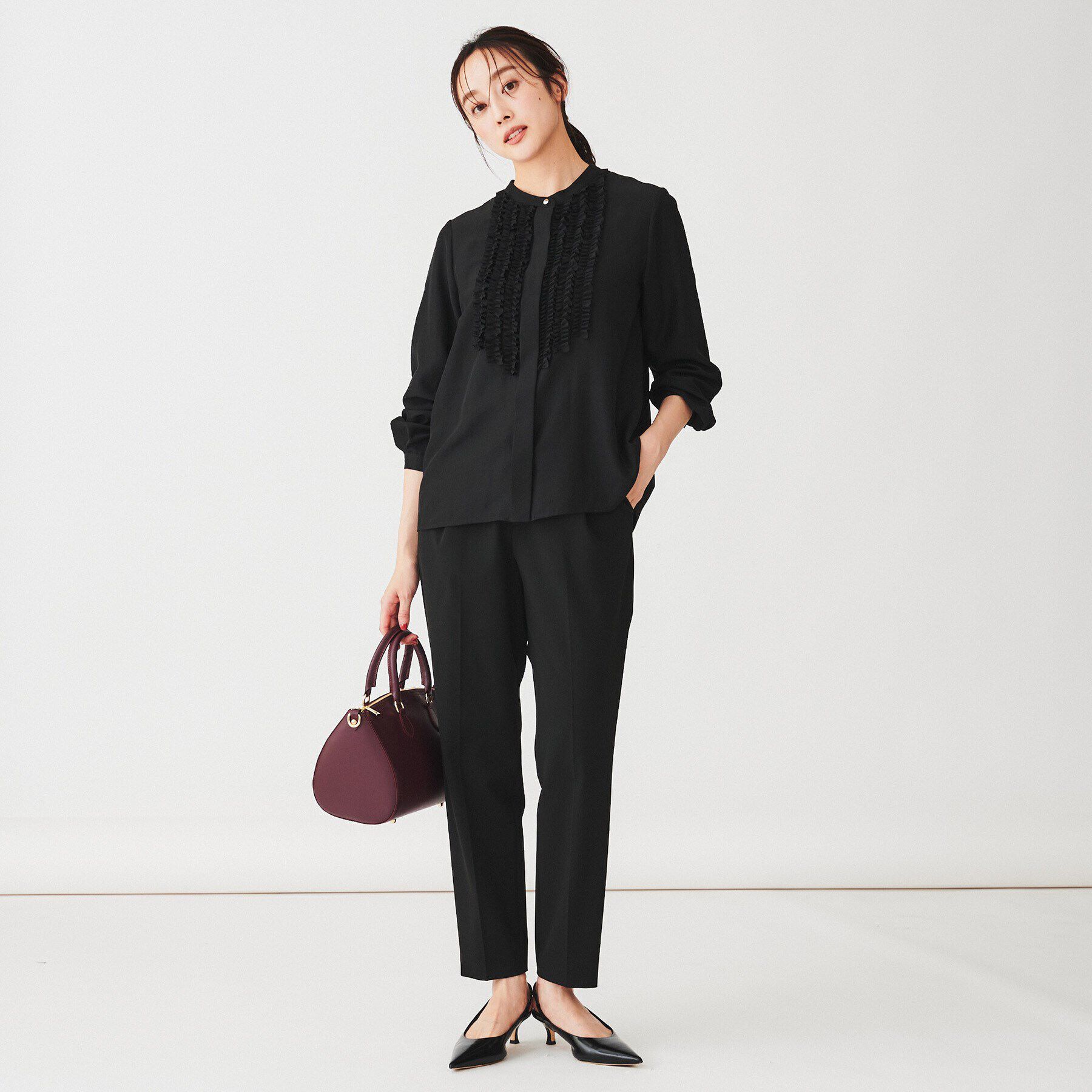 UNTITLED「【オンオフ使える/洗える】長袖フリルブラウス」|シャツ・ブラウス|