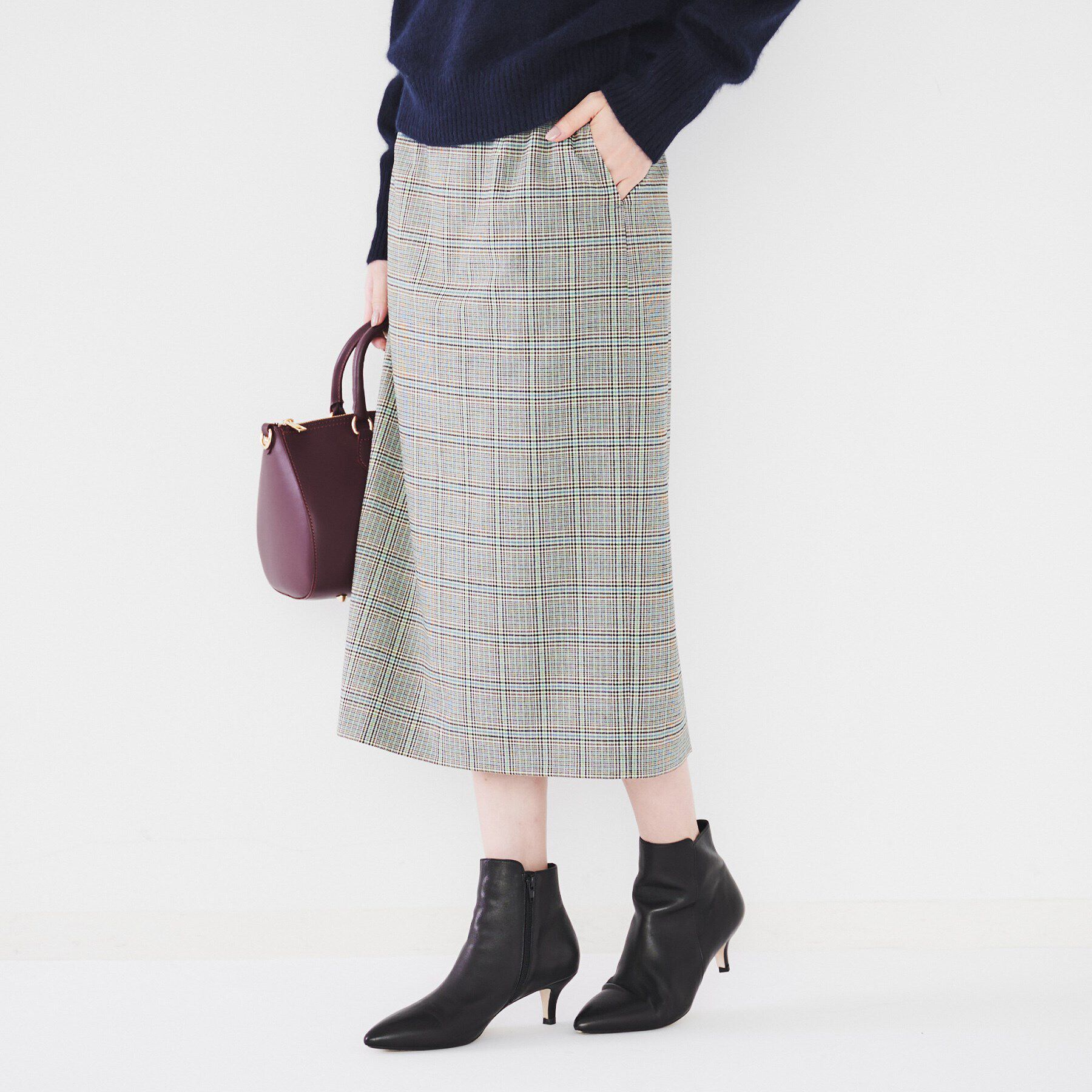 UNTITLED「【後ろウエストゴム/ストレッチ性/日本製】チェックナロースカート」|スカート|