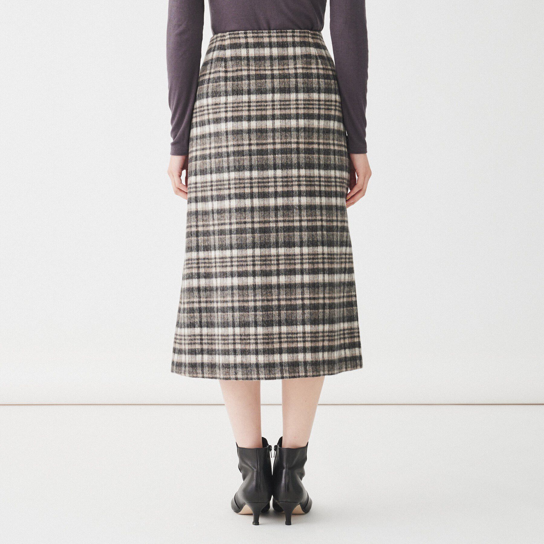 UNTITLED「【きれいめ/トラッド】ランダムチェック ラップ風スカート」|スカート|