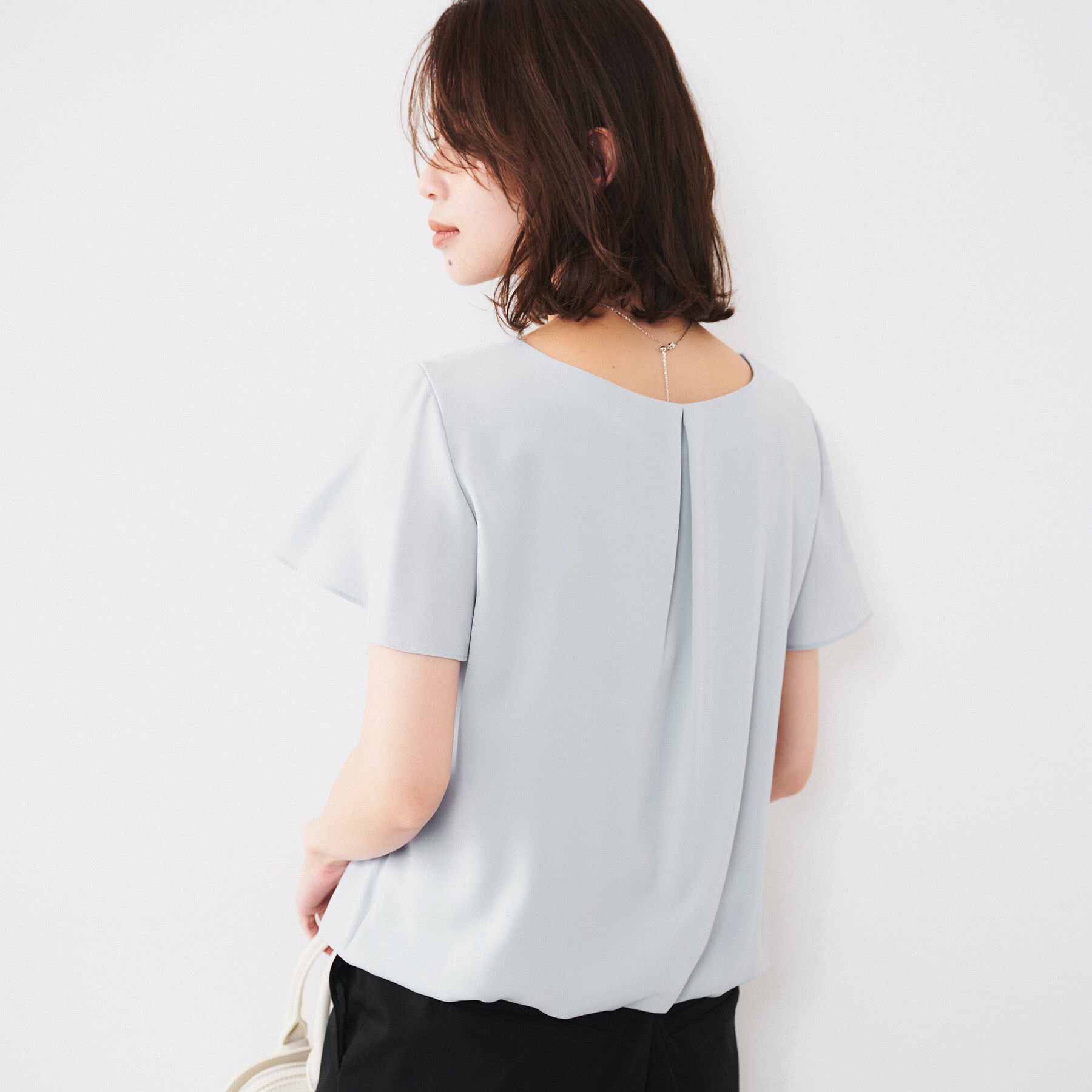 UNTITLED「【通勤/二の腕カバー】タックデザインブラウス」|シャツ・ブラウス|