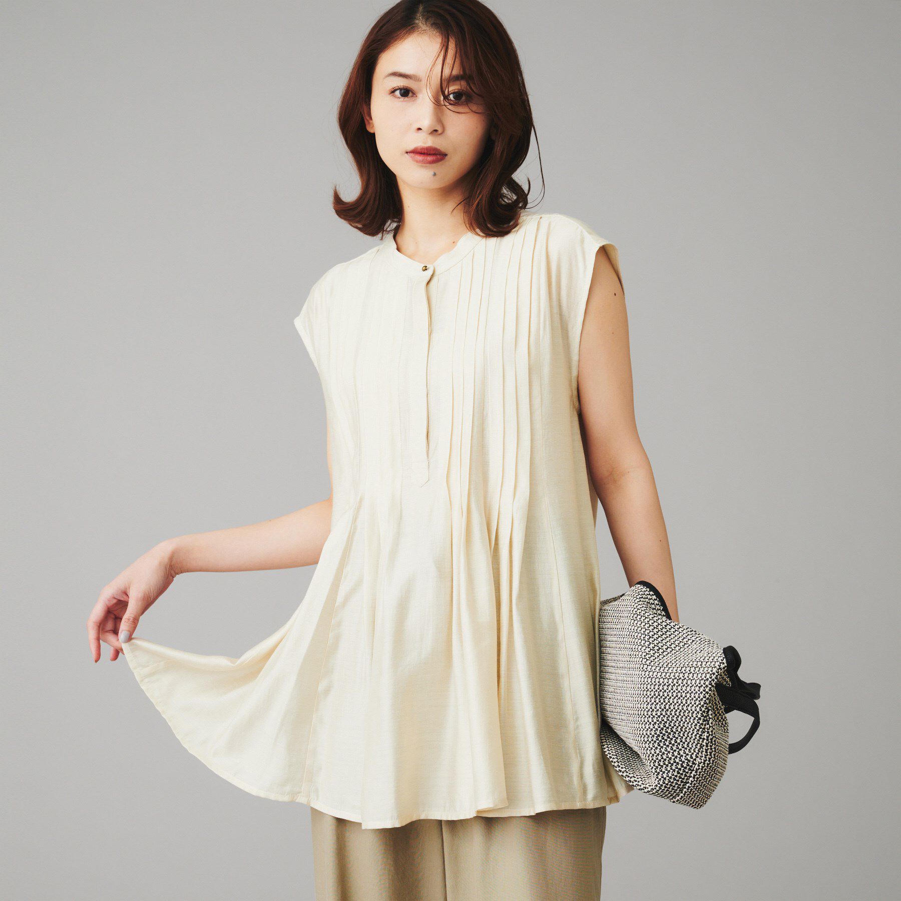 UNTITLED「【CHIGON】タックフレア フレンチブラウス」|シャツ・ブラウス|