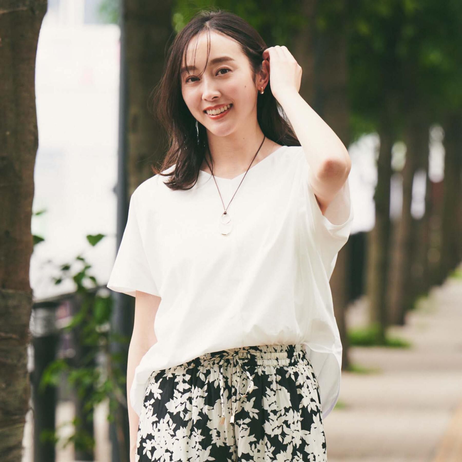 UNTITLED「【接触冷感/洗える】Vネックコットンプルオーバー」|Tシャツ・カットソー|オフホワイト(003