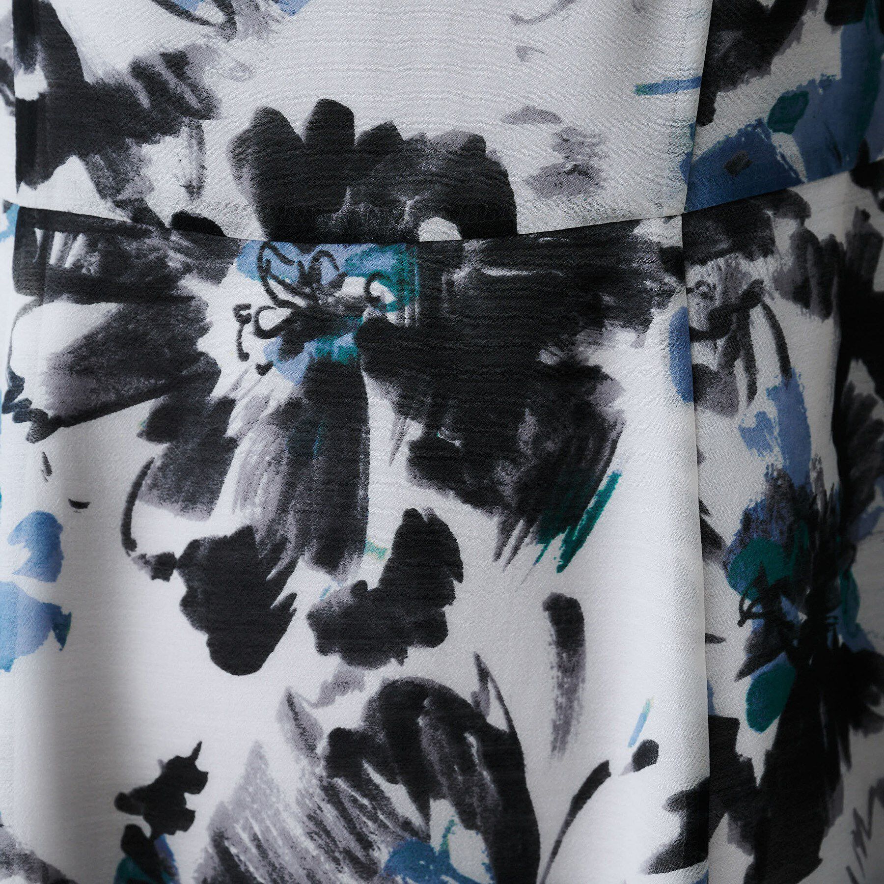 UNTITLED「【シアー/エレガント/花柄/夏ワンピ】ペイントフラワーワンピース」|ワンピース|