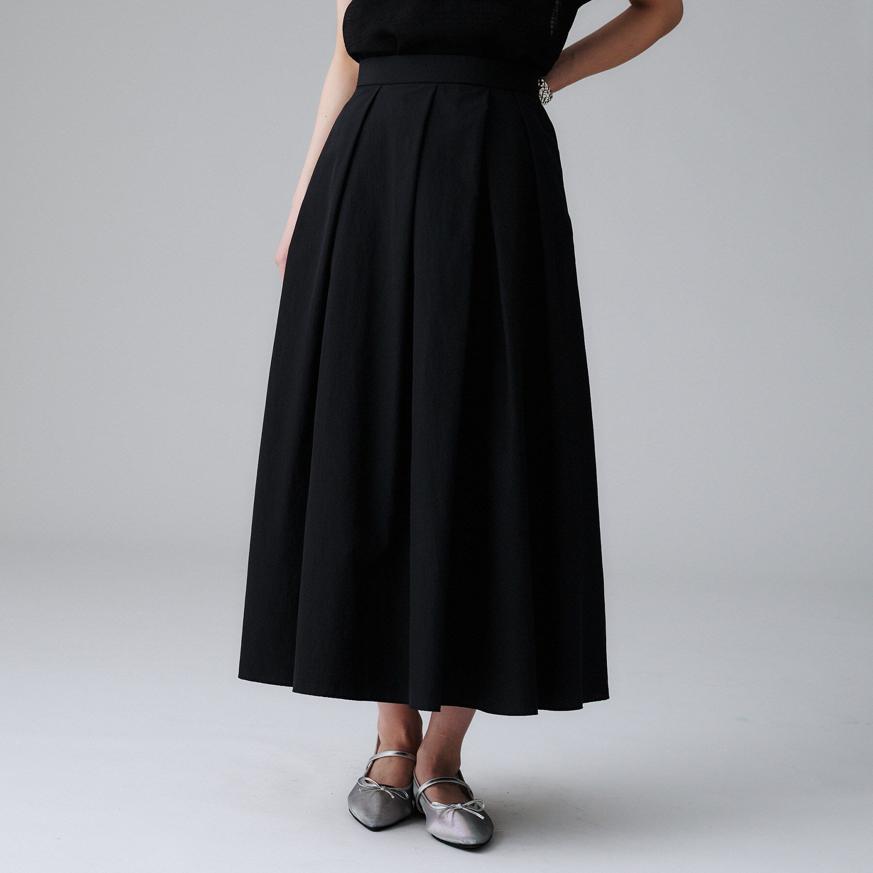 UNTITLED「【はっ水/ナイロン/後ろウエストゴム】タスランフレアスカート」|スカート|