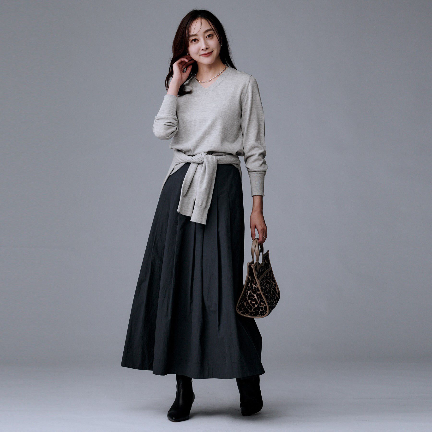 UNTITLED「【洗える/ウール100%】Vネックウールニット」|ニット・セーター|