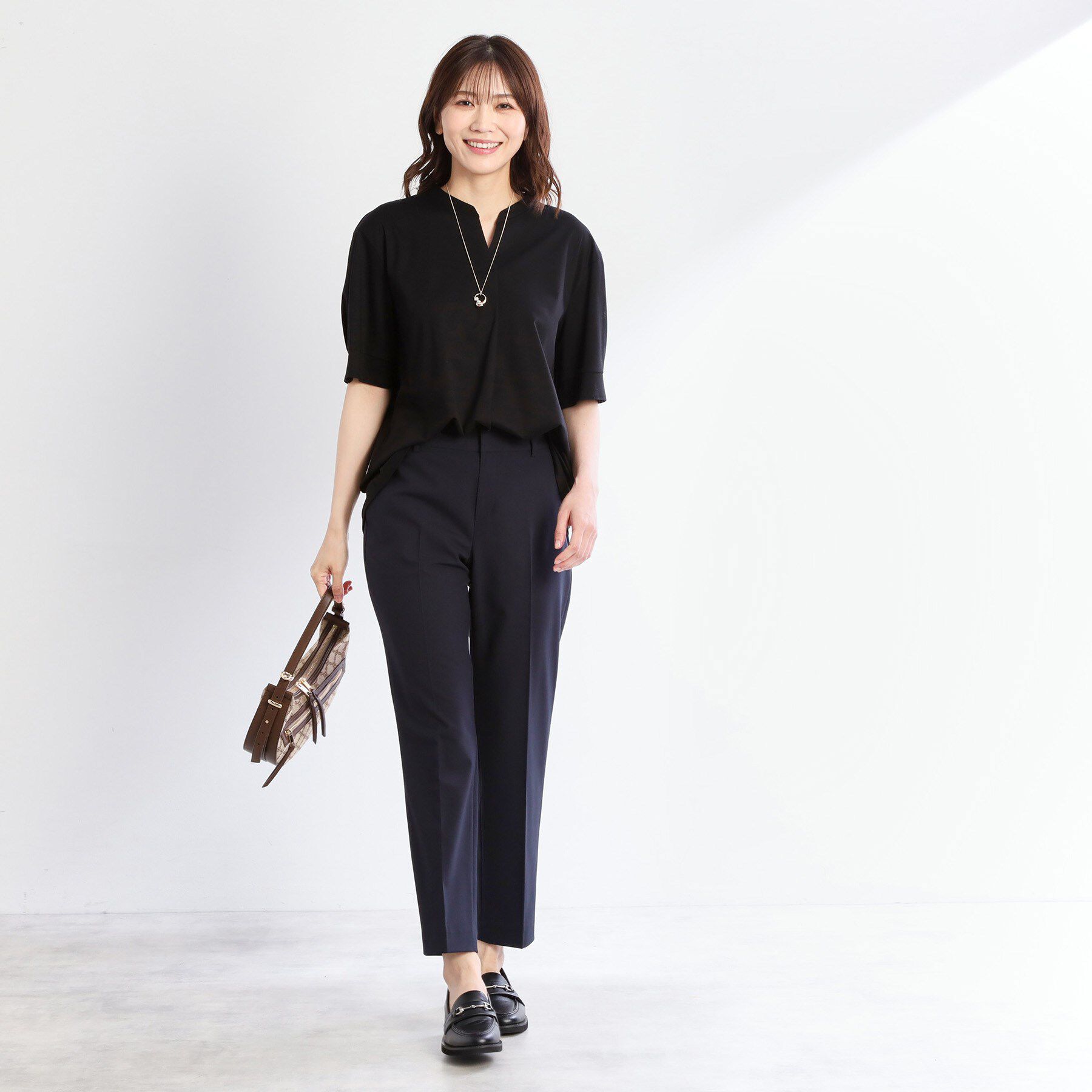 Reflect「【すっきり見え！長め丈／マシンウォッシュ可】スキッパーネックジャージトップス」|Tシャツ・カットソー|