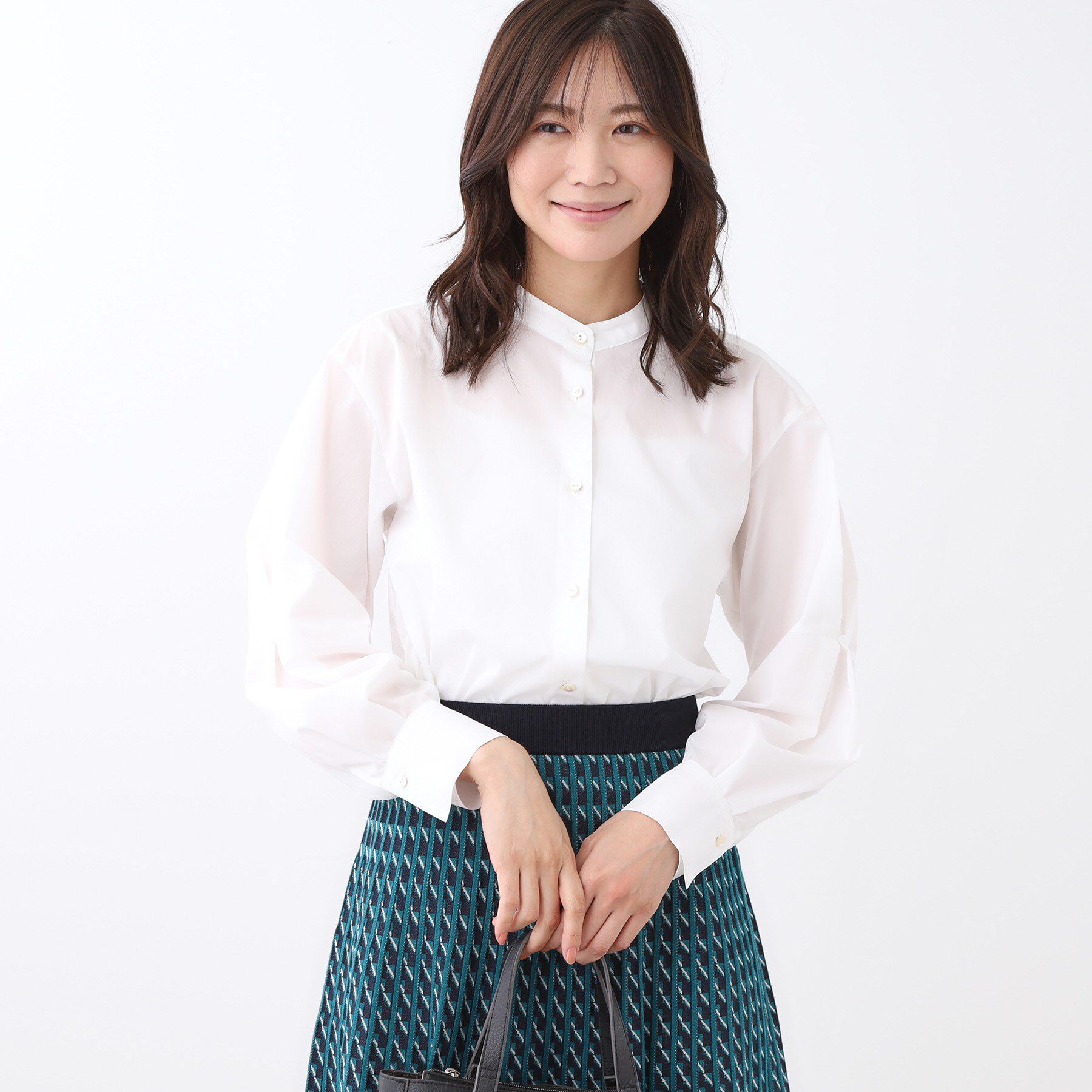 Reflect「【さらっと一枚で決まる／重ね着にもおすすめ◎】タックスリーブシャツブラウス」|シャツ・ブラウス|