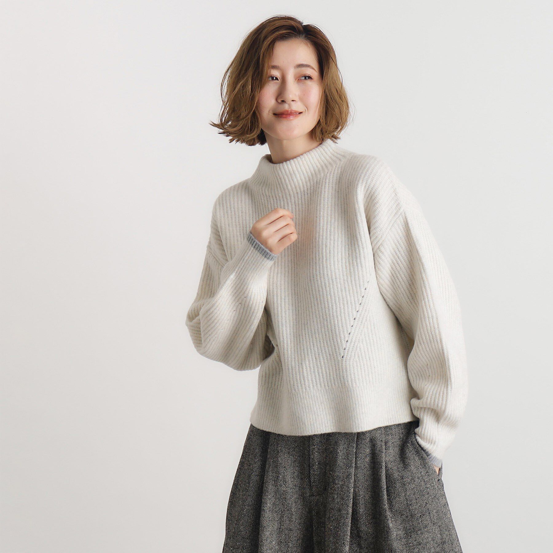 grove「【雑誌掲載】洗えるミルドライクウール混畔ボトルネックニット」|ニット・セーター|