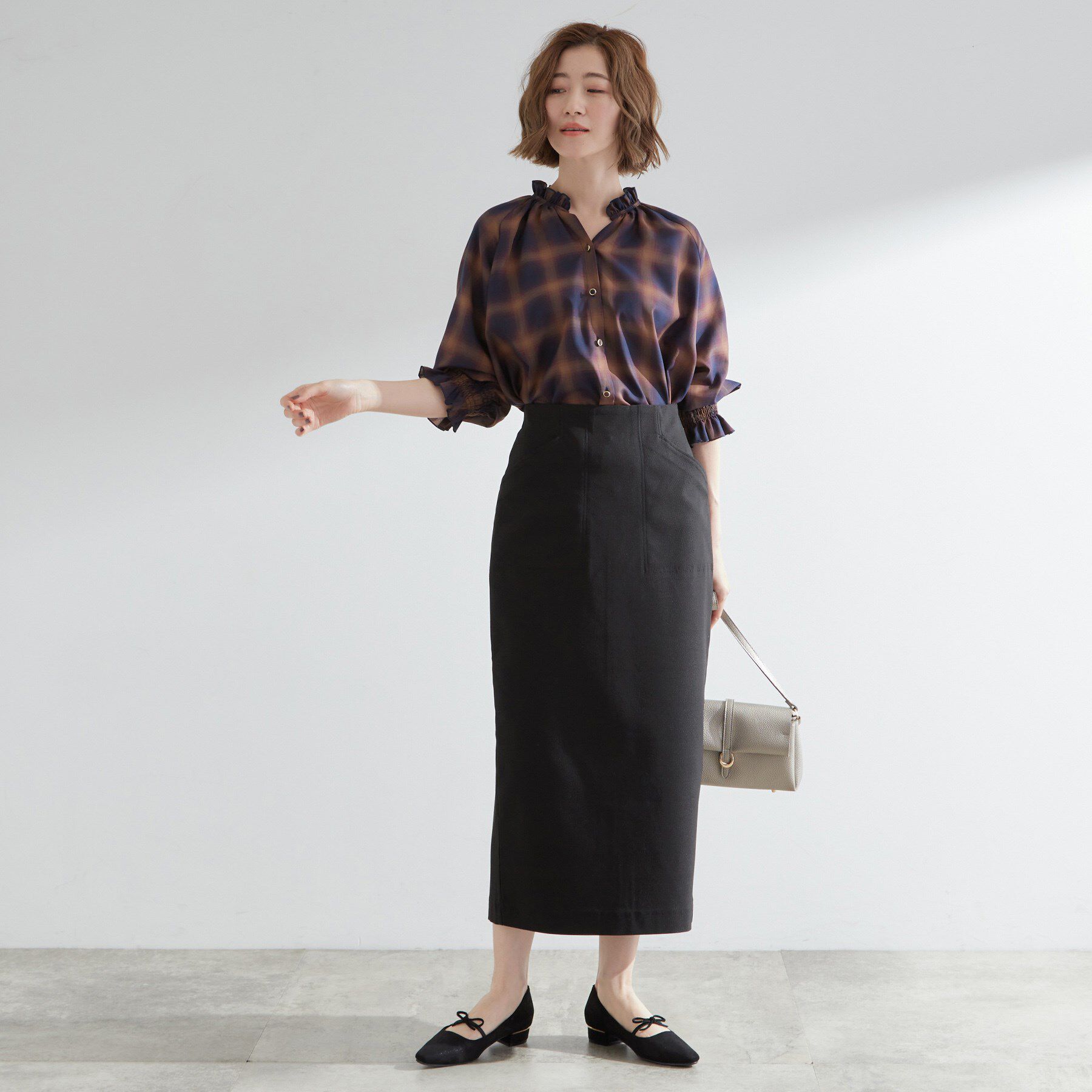 grove「衿もとすっきり一枚で映える 涼しげ秋色チェックブラウス」|シャツ・ブラウス|