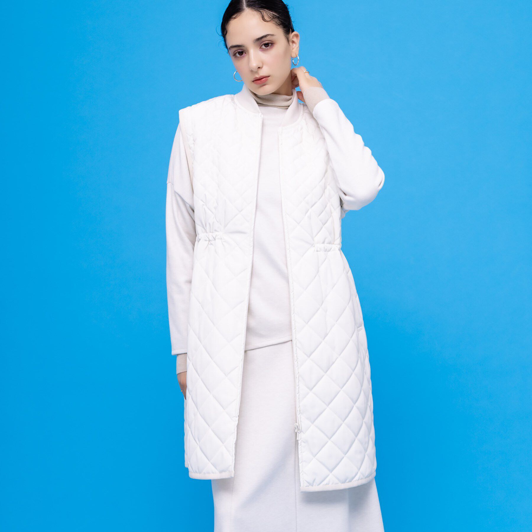 INDIVI「【2WAY/袖取り外し可能】グラデーションキルトロングコート」|ダウン|アイボリー(004)