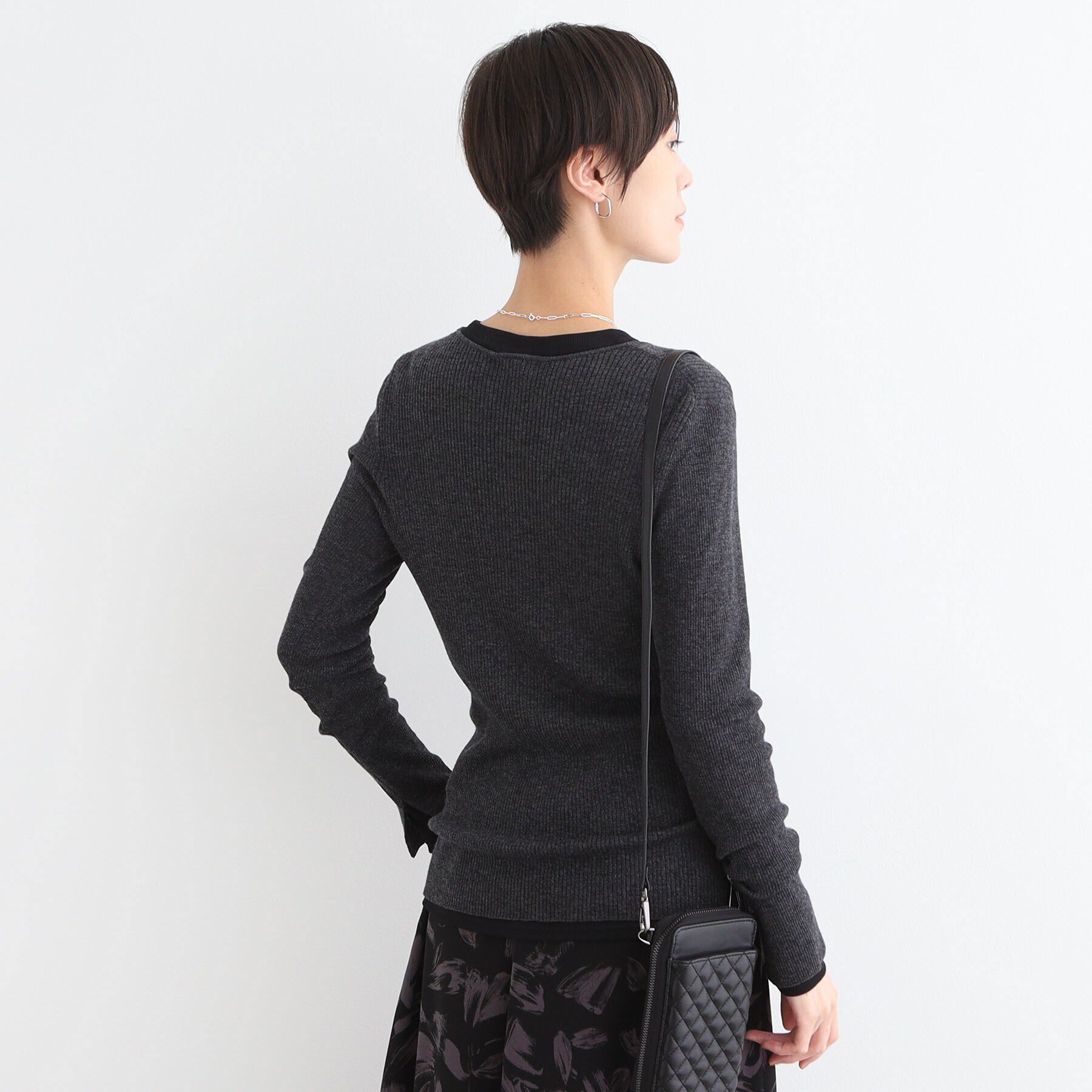 INDIVI「【洗える／ウール混／シアーラメ】ラウンドネックニット」|ニット・セーター|