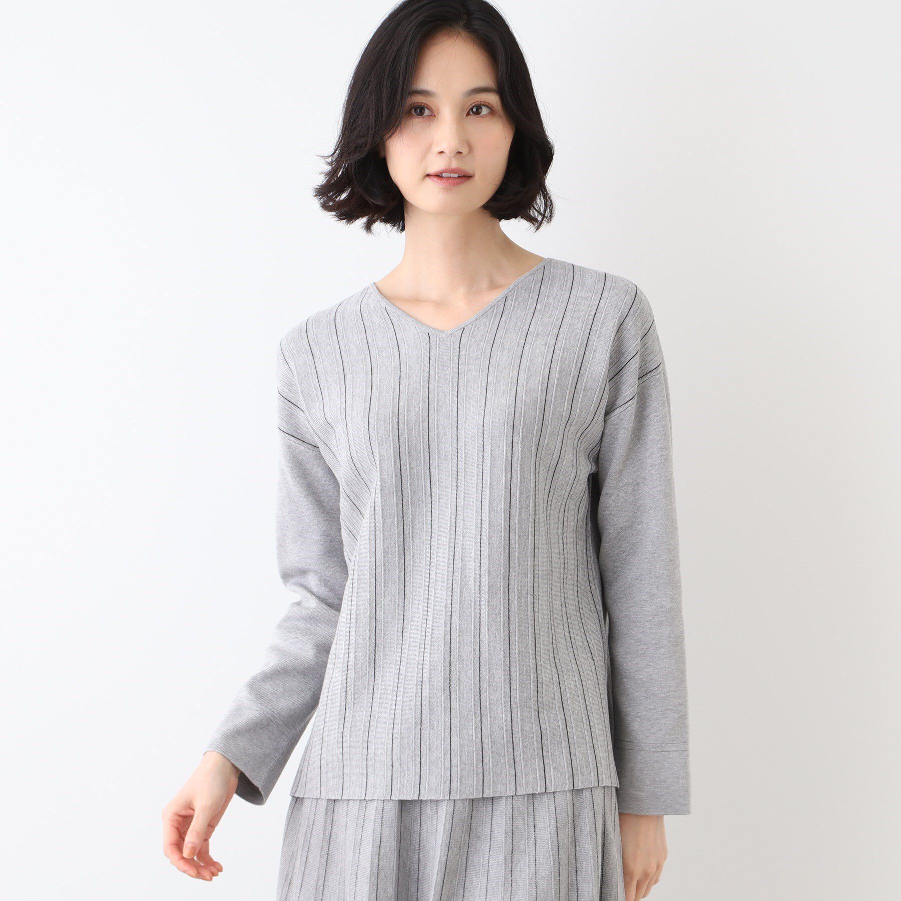 INDIVI「【洗える/SETUP可能】Vネックストライプ柄ニットプルオーバー」|ニット・セーター|