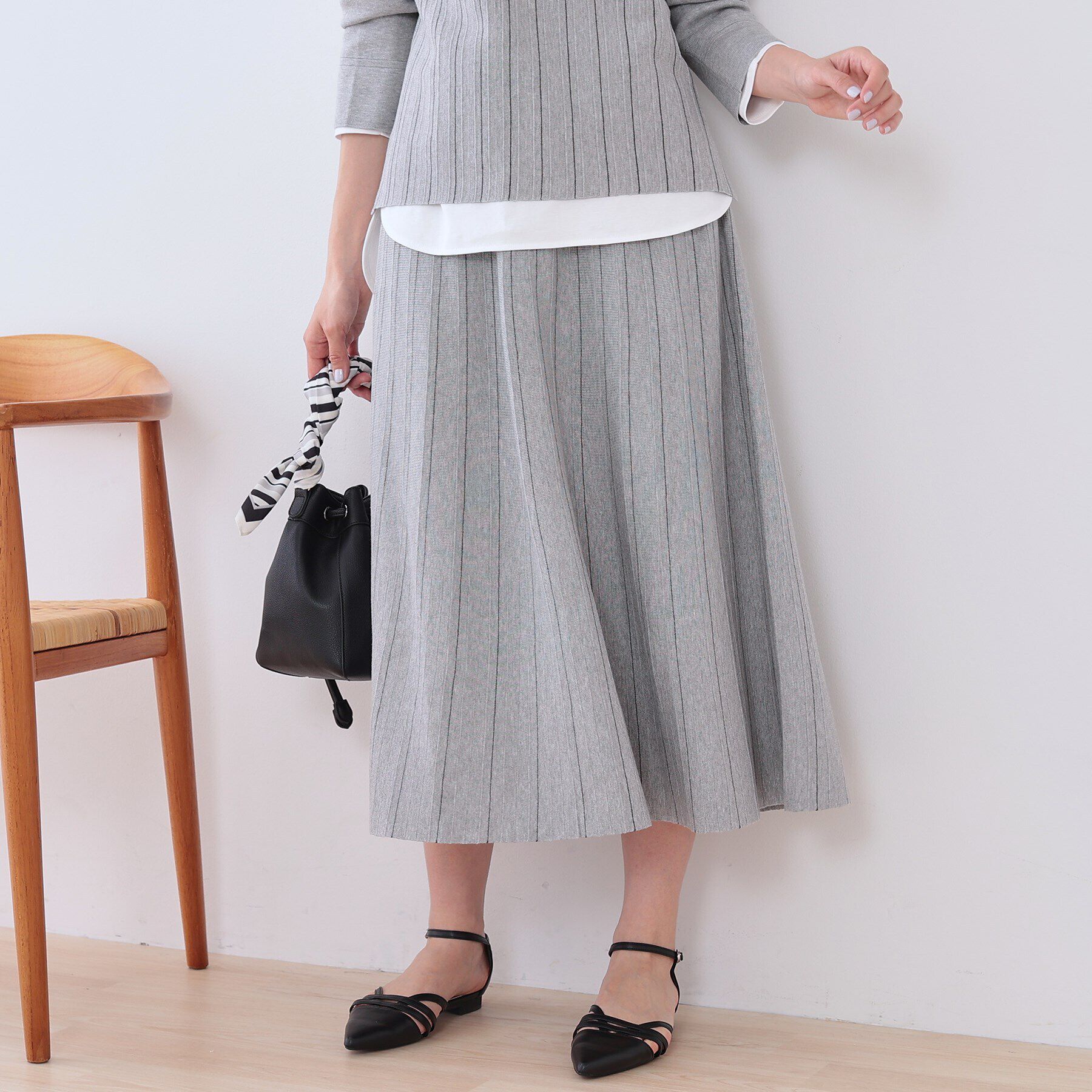 INDIVI「【洗える/SETUP可能】ストライプ柄プリーツニットスカート」|スカート|グレー(312)