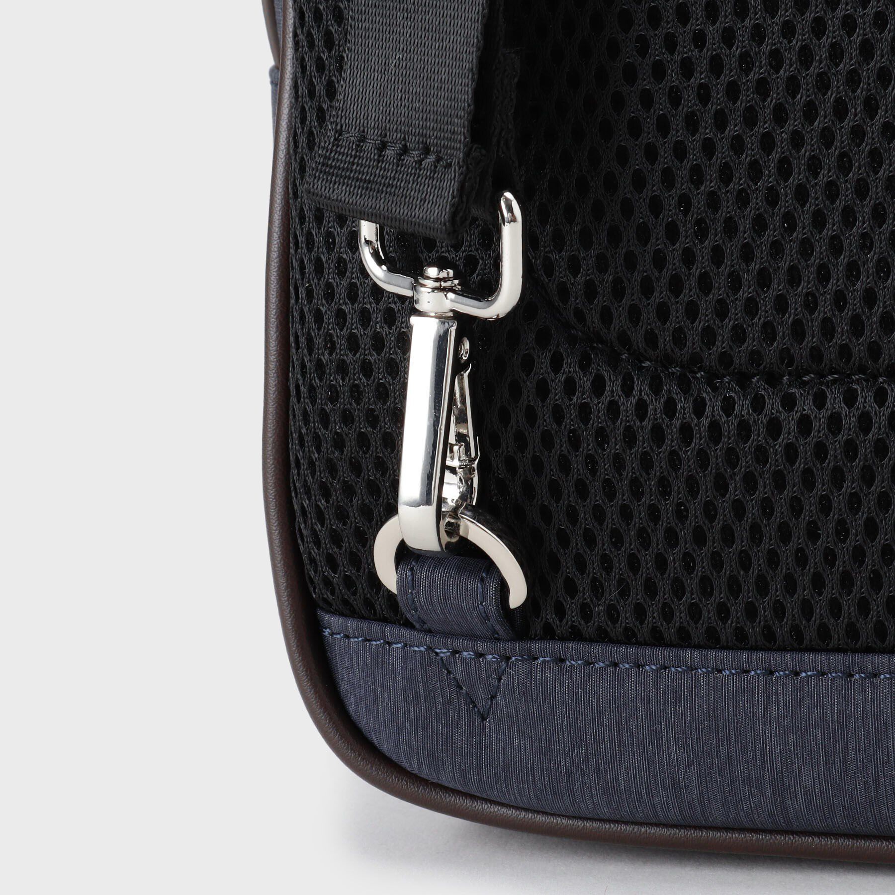 TAKEO KIKUCHI「ヘアラインスリム ワンショルダーバッグ」|ショルダー・メッセンジャー|