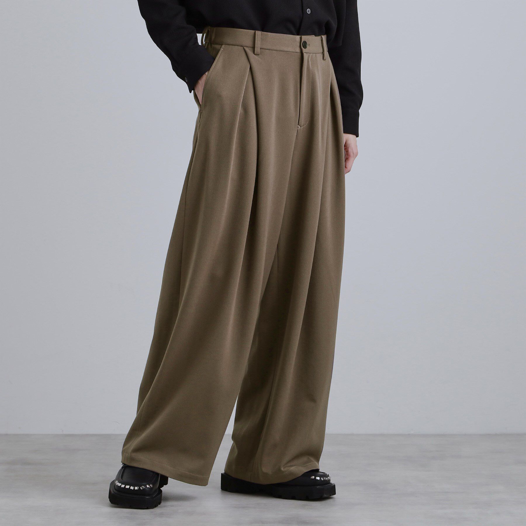 tk.TAKEO KIKUCHI「【スーパーワイドバギースラックスパンツ」|その他|