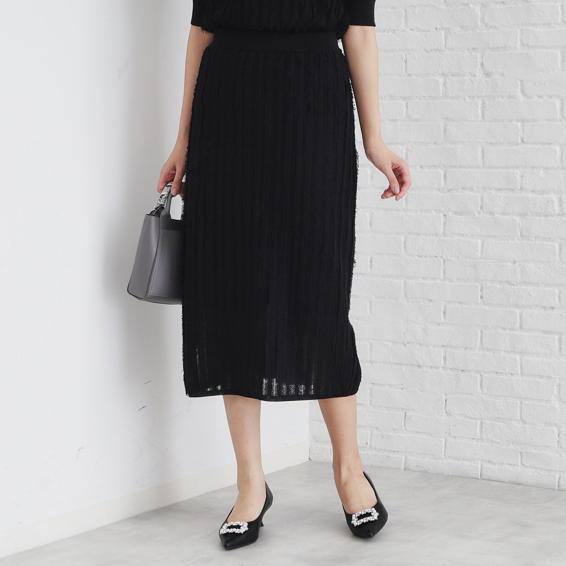 index「カットフリンジニットタイトスカート/セットアップ対応【洗濯機洗い可】」|スカート|ブラック(019)