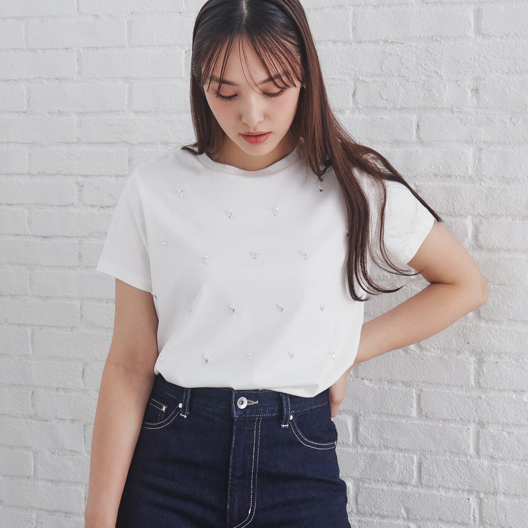 index「《美人百花掲載》クールタッチ短丈ビジューTシャツ【洗濯機洗い/接触冷感】」|Tシャツ・カットソー|