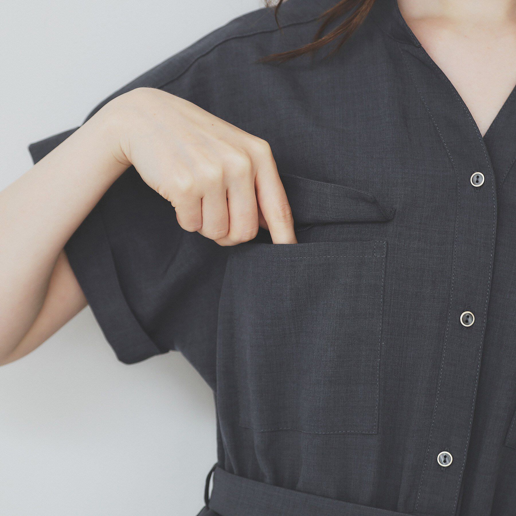 index「《7色展開/XS-LLサイズ》ダブルポケットスキッパーシャツワンピース【吸水速乾/防シワ/イージーア」|ワンピース|