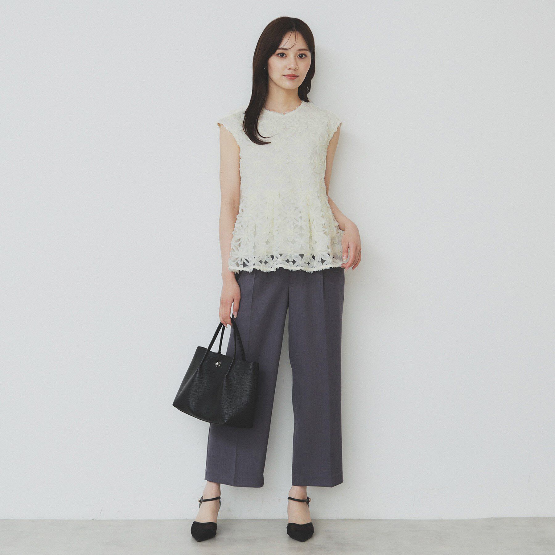 index「フラワーチュール刺繍ペプラムブラウス【洗える】」|シャツ・ブラウス|