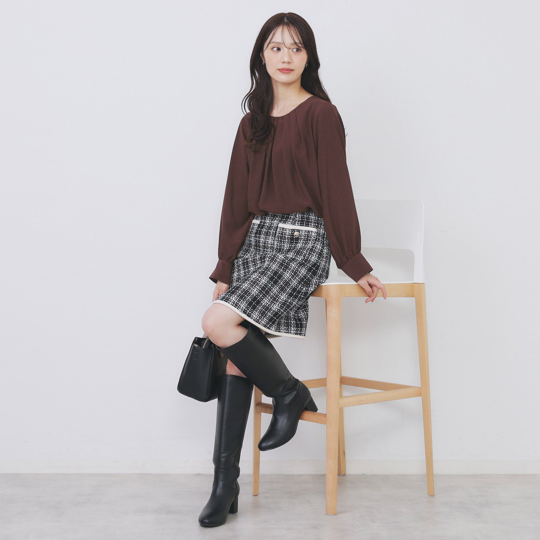 index「クルーネックタックブラウス【洗濯機OK/防シワ/イージーアイロン】」|シャツ・ブラウス|