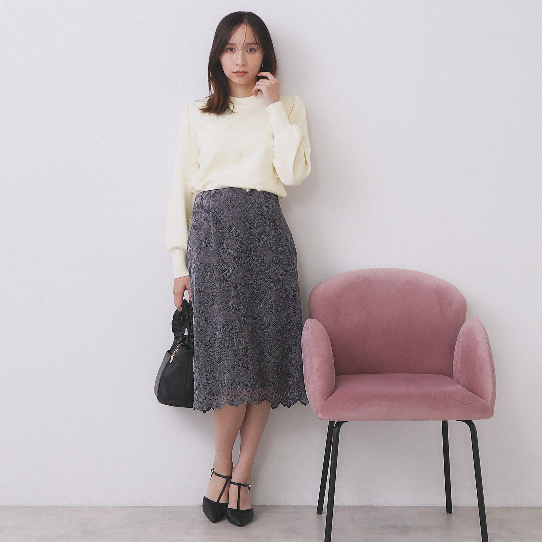 index「フラワーモチーフハイネックニット【洗える】」|ニット・セーター|